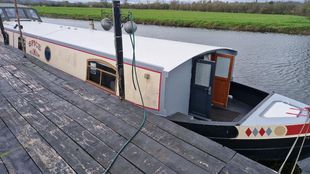 For Sale 'Spice' 60ft by 11ft Wide Beam Narrowboat Style
