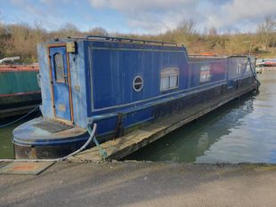 55ft Static houseboat SOLD