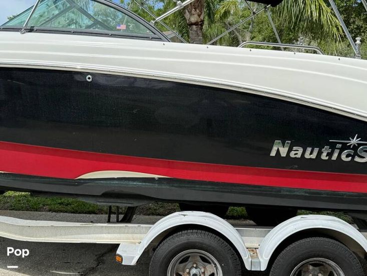 2016 NauticStar 223 DC Sport Deck