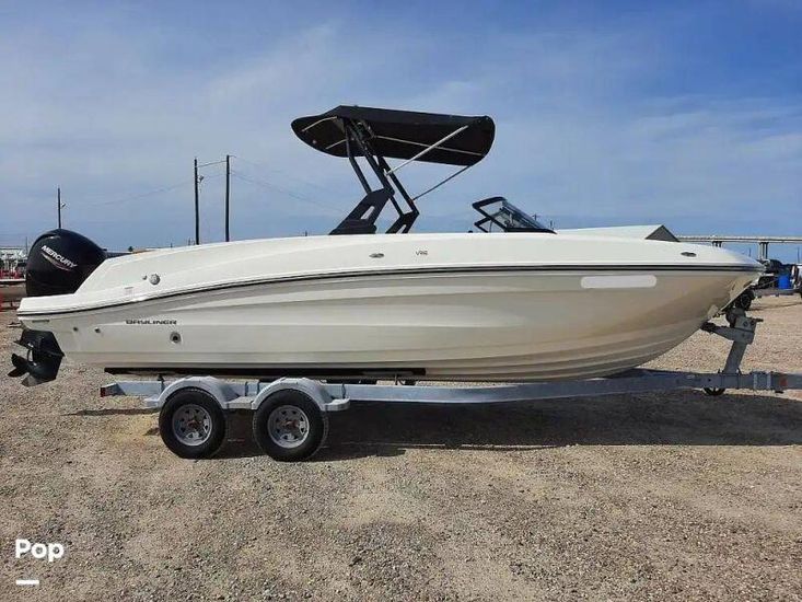 2021 Bayliner vr6
