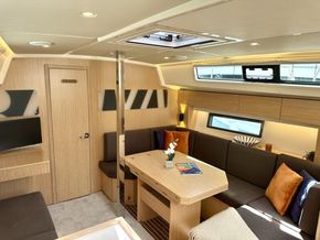 2020 Bavaria C42 14
