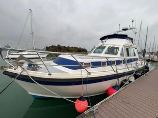 Aquastar Oceanranger 38 Flybridge. Twin Volvo 200hp.