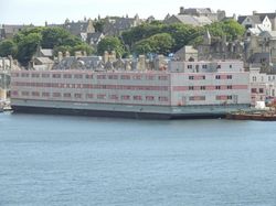 For Charter Floatels for up to 680 guests