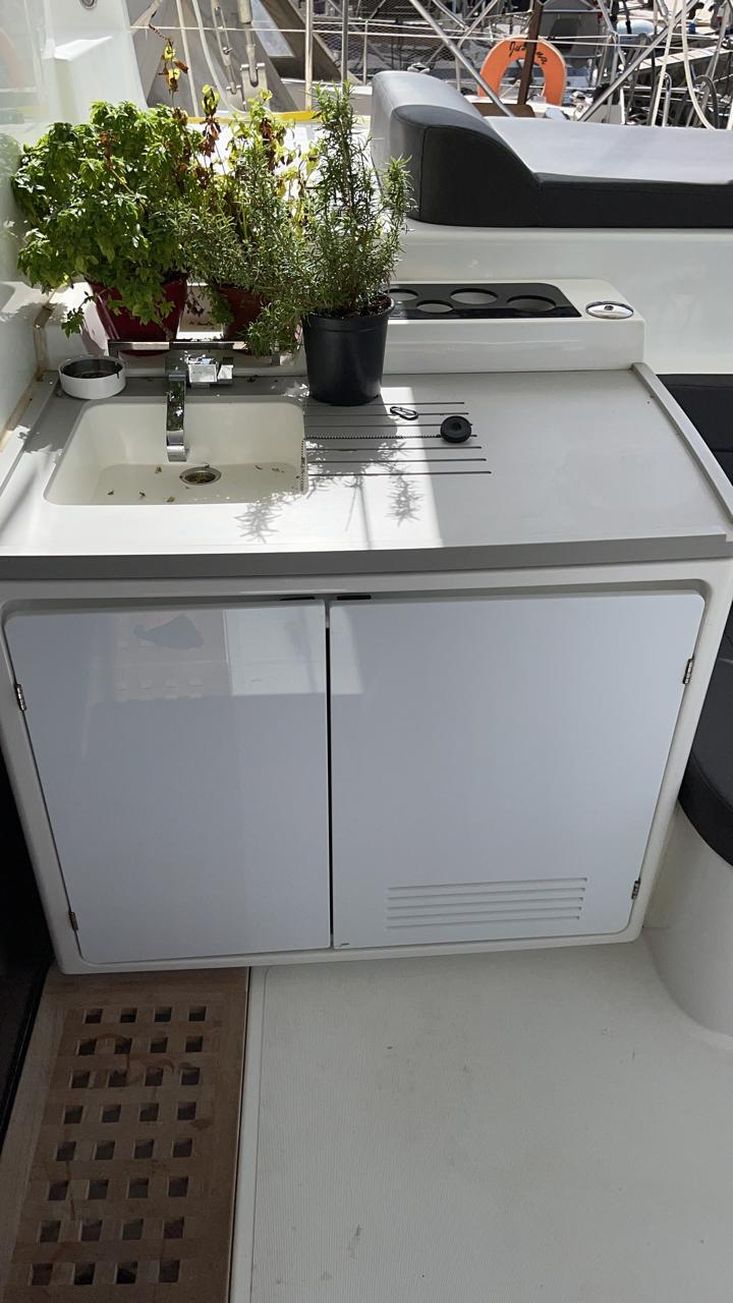 Lagoon 50