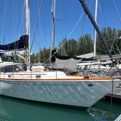 Gulfstar 47 Sailmaster: Motivated Seller.