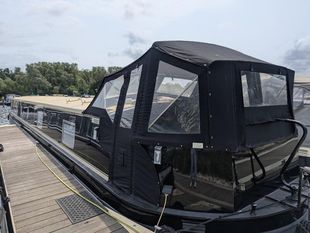 Hollisters Way. Rare 3 Bedroom 70ft Widebeam! Must see! 
