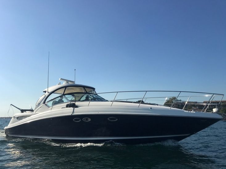 2005 Sea Ray 390 sundancer