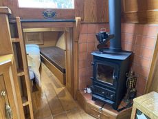 Solid fuel stove