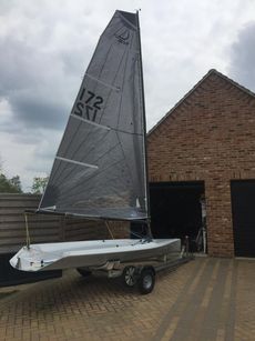 D Zero complete with combi trailer.