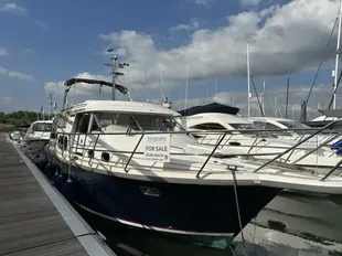 2008 Nimbus 380 Commander
