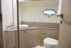 2025 Rodman Spirit 42 Flybridge
