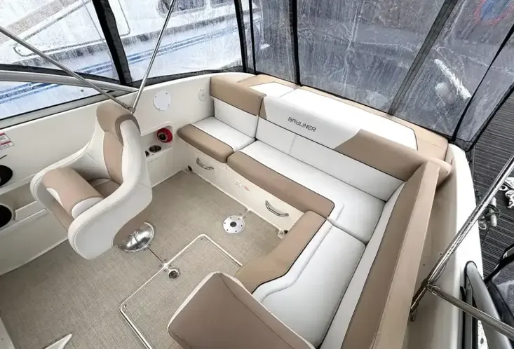 2016 Bayliner 642 Cuddy