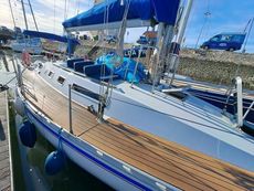 1986 Beneteau First 375