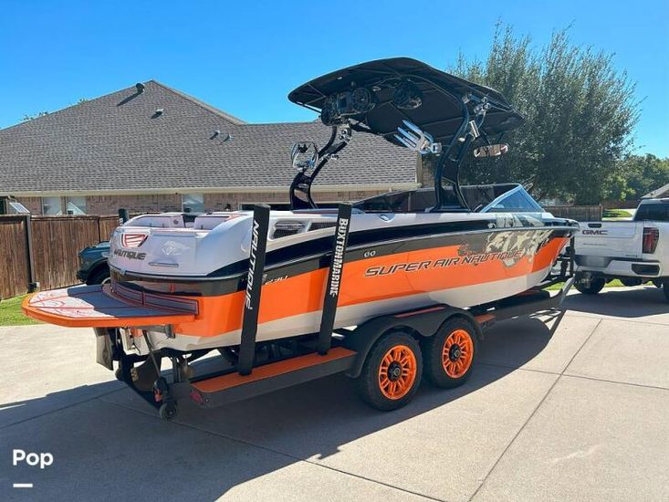 2010 Correct Craft super air nautique 230