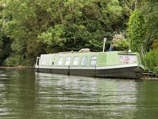 Widebeam Liveaboard, Recording Studio, poss Berkshire Mooring.