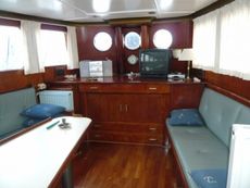 TUG/Explorer/yacht/Dive/Living on Board