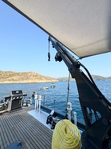 YACHT SUPPORT VESSEL CHARTER 