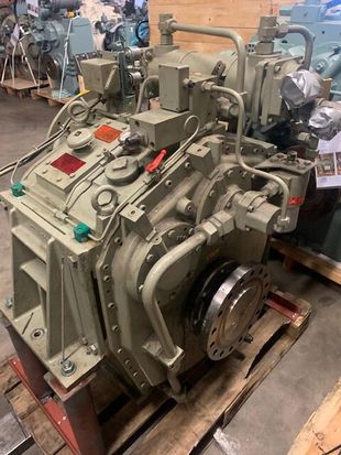REINTJES WAF 364 - 4.921 - 640 kW - 1940 RPM - SN 63640