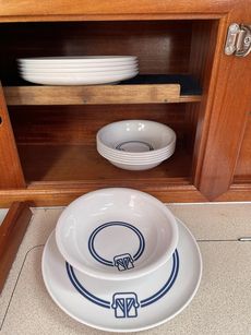 Beautifully maintained Dufour 32 Classic wheel steering shoal draft