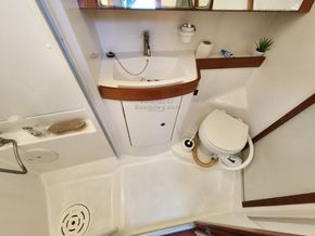 Beneteau Oceanis 40  - Heads