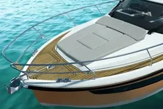 2024 Sealine S335