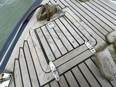 41ft twin engine motor yacht