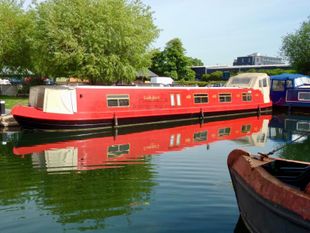 2007 Wide Beam 60ft with London mooring