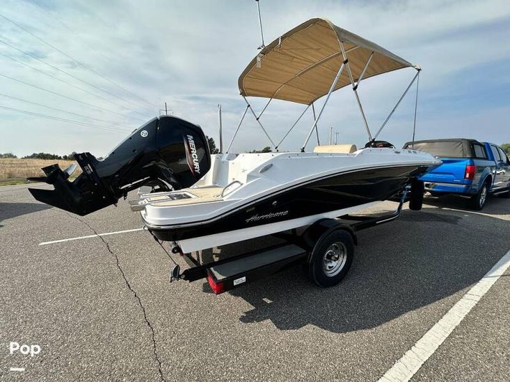 2022 Hurricane 185 sundeck sport