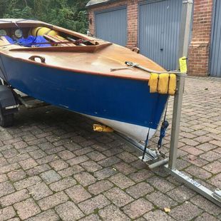 GP14 nr 5981 wooden sailing dinghy