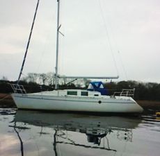 BENETEAU FIRST 32S5, NEW ENGINE,  £24750