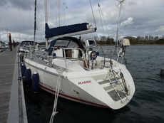 Wheel-steering Etap 32i with New Engine