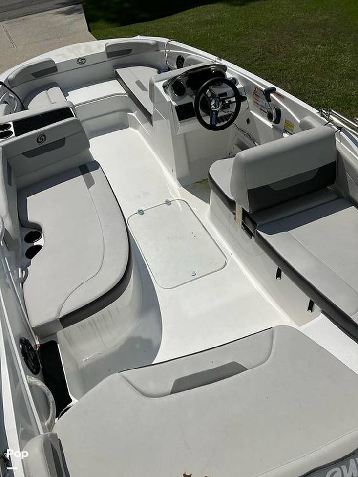 2023 Hurricane 185 sundeck sport