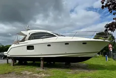 2011 Prestige 390 S