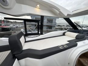 2024 Bavaria SR35HT 8