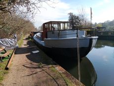 Wide beam Barge 55k to rent considered