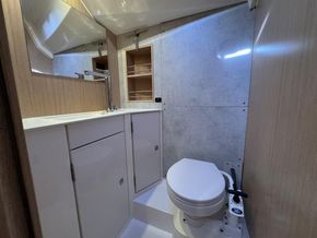 2024 Bavaria C42 17