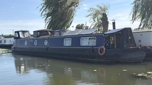 60' Semi-Trad Narrow Boat &lsquo;La Rose&rsquo;