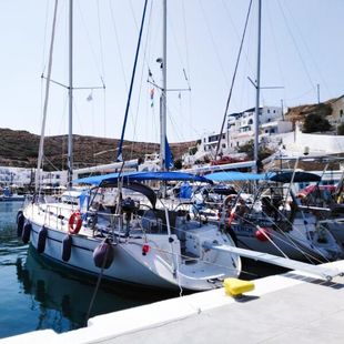 Bavaria 44