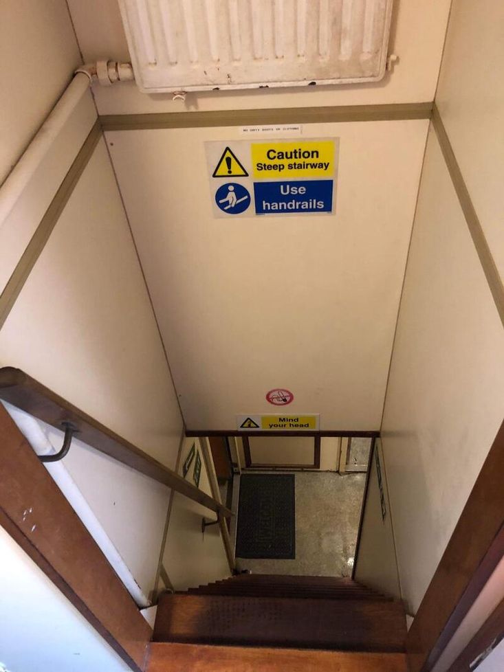 WELL MAINTAINED SINGLE SCREW TUG FOR SALE