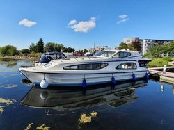 CLASSIC CAPRICE CONNOISEUR 12M