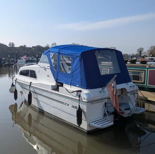 Viking 24' Cabin Cruiser
