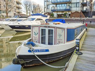 Lovely houseboat for sale, SW10 