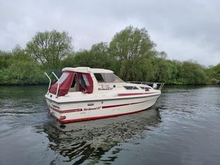 Birchwood 27 countess motorboat, river cruiser