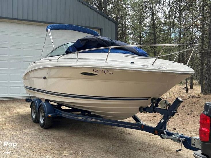 2004 Sea Ray 215 weekender