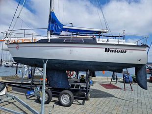 1982 Dufour 1800