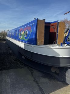 Project &ndash; Near complete 62ft narrowboat,