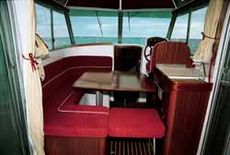 Ocqueteau 885 Cruiser - Cockpit