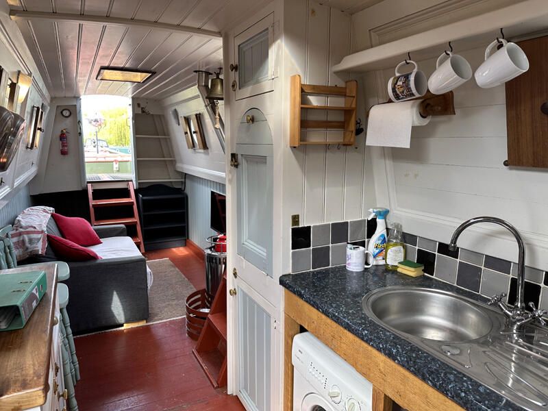 Galley Fwrd