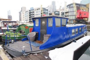 Delightful Barge With Central London Residential Mooring