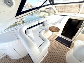 2006 Princess V42 17